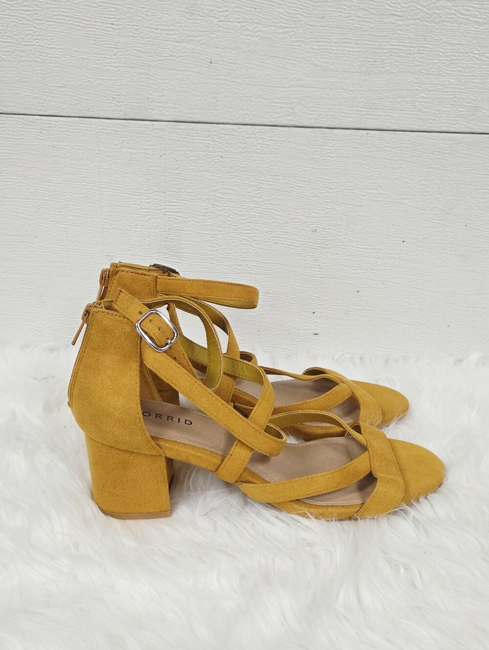 Torrid 9.5 Ww Extra Wide Mustard Strappy Block Heel Sandal - Picture 11 of 13